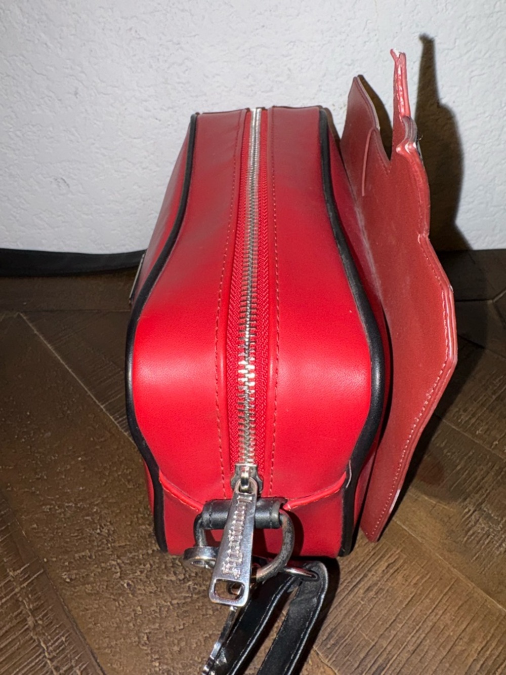 Sold unlisted  Red & Yellow Beetlejuice Marquee Crossbody Bag - Picture 3 of 4